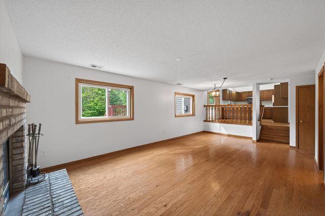 1290 109th Avenue NW, Coon Rapids, MN 55433