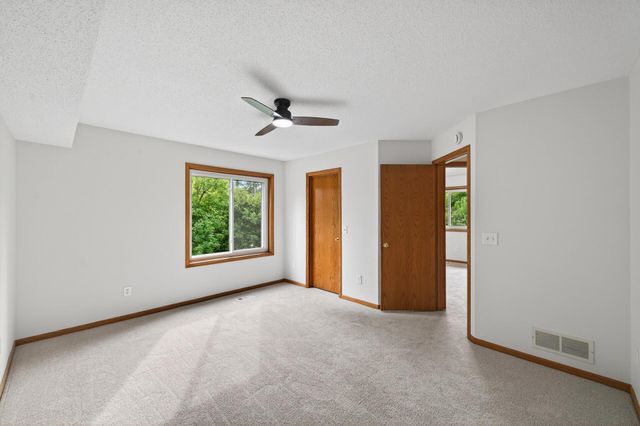1290 109th Avenue NW, Coon Rapids, MN 55433