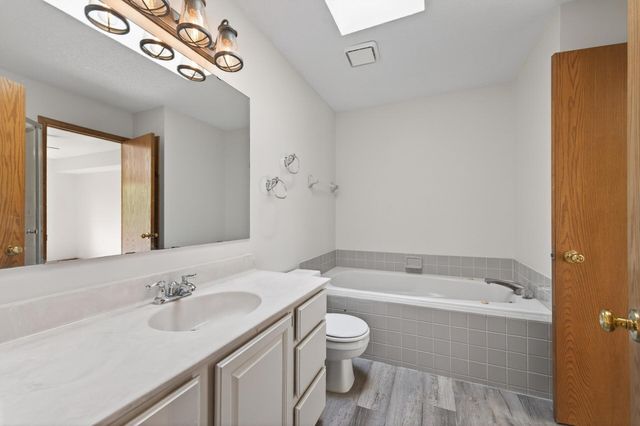 1290 109th Avenue NW, Coon Rapids, MN 55433
