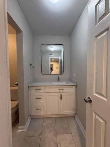 1824 Thonig Road 10, Houston, TX 77055