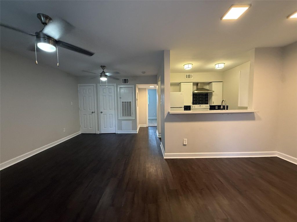 1824 Thonig Road 10, Houston, TX 77055