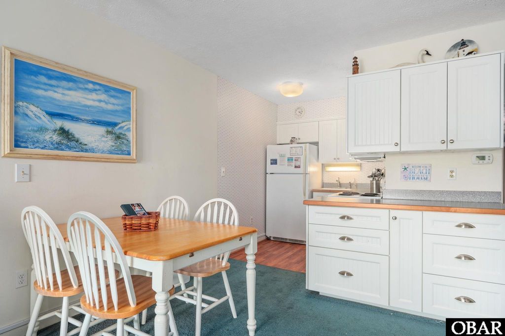 Image 13 of property listing at 117 Sea Colony Drive Unit 211 B, Duck, NC 27949