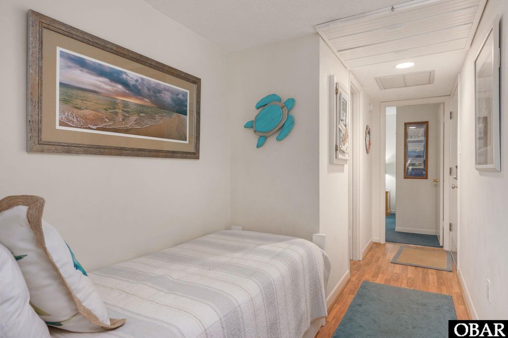 Image 14 of property listing at 117 Sea Colony Drive Unit 211 B, Duck, NC 27949