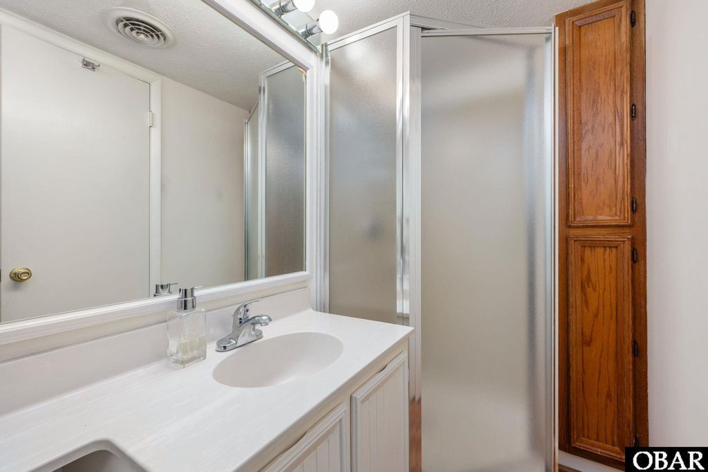 Image 16 of property listing at 117 Sea Colony Drive Unit 211 B, Duck, NC 27949