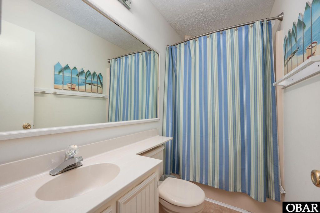 Image 20 of property listing at 117 Sea Colony Drive Unit 211 B, Duck, NC 27949