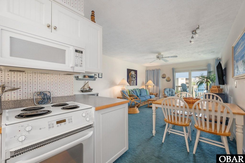 Image 5 of property listing at 117 Sea Colony Drive Unit 211 B, Duck, NC 27949