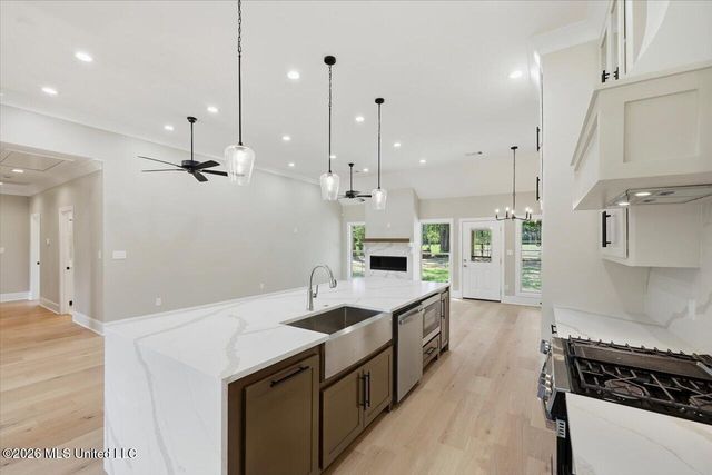 280 Fairfield Drive, Jackson, MS 39206