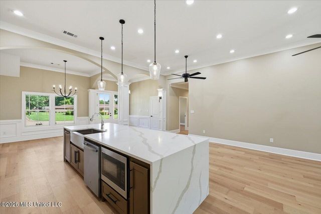280 Fairfield Drive, Jackson, MS 39206