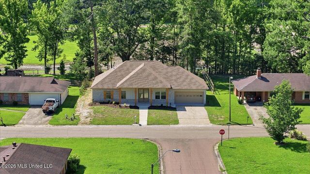 280 Fairfield Drive, Jackson, MS 39206