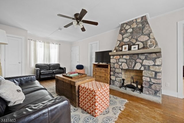 4 Dead End Rd, Rockaway Twp., NJ 07435