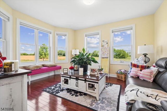 19 Green Valley Way, Harmony Twp., NJ 08865