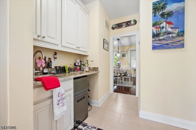 19 Green Valley Way, Harmony Twp., NJ 08865