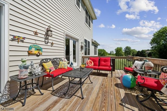 19 Green Valley Way, Harmony Twp., NJ 08865
