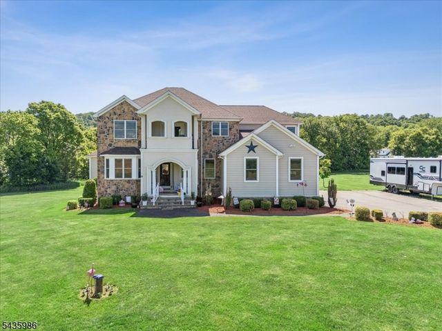19 Green Valley Way, Harmony Twp., NJ 08865