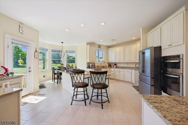 19 Green Valley Way, Harmony Twp., NJ 08865