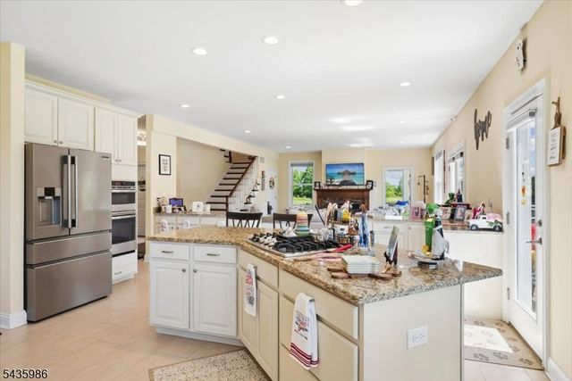 19 Green Valley Way, Harmony Twp., NJ 08865