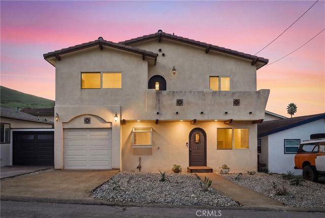 482 Yerba Buena Street, Morro Bay, CA 93442