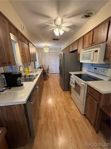 70 W Sugarmaple Lane, Beverly Hills, FL 34465