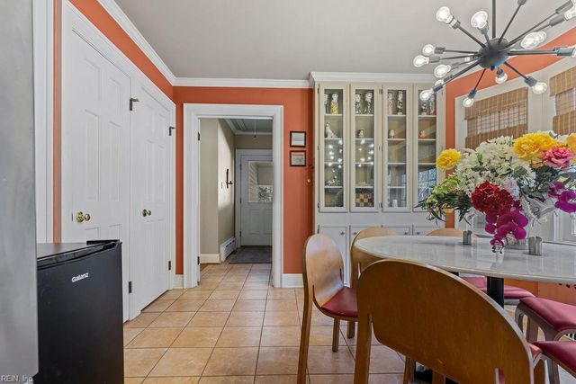 405 Meadow LN, Franklin, VA 23851