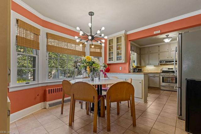 405 Meadow LN, Franklin, VA 23851