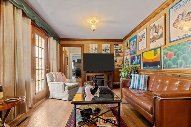 405 Meadow LN, Franklin, VA 23851