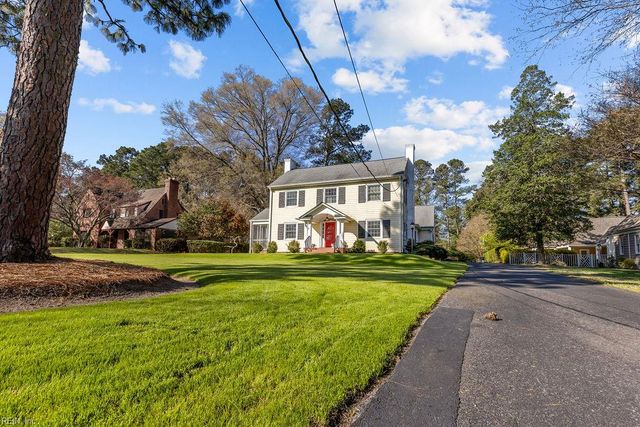 405 Meadow LN, Franklin, VA 23851