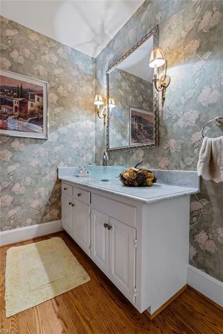 405 Meadow LN, Franklin, VA 23851