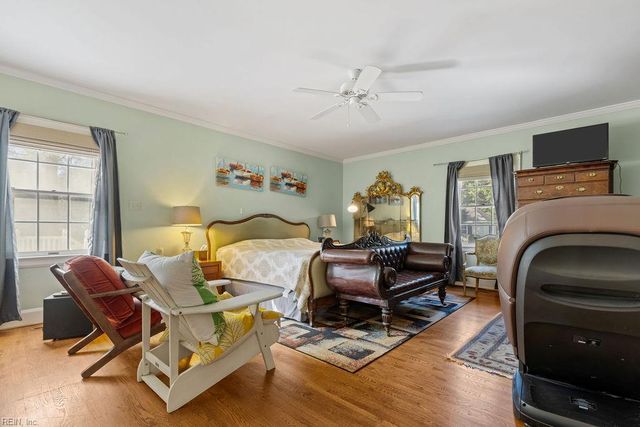 405 Meadow LN, Franklin, VA 23851