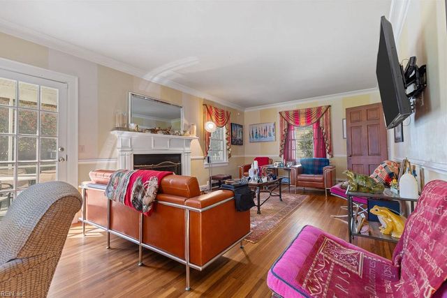 405 Meadow LN, Franklin, VA 23851