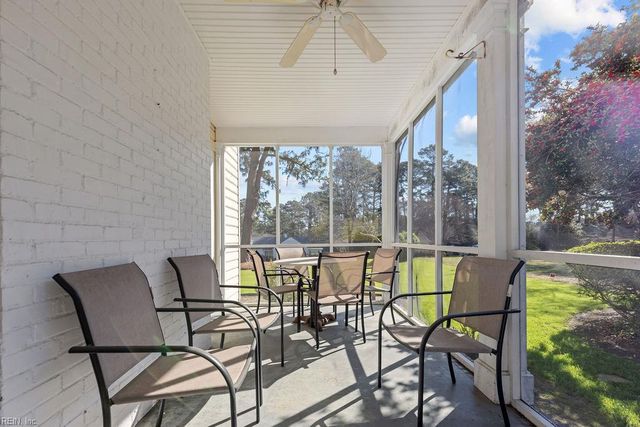 405 Meadow LN, Franklin, VA 23851