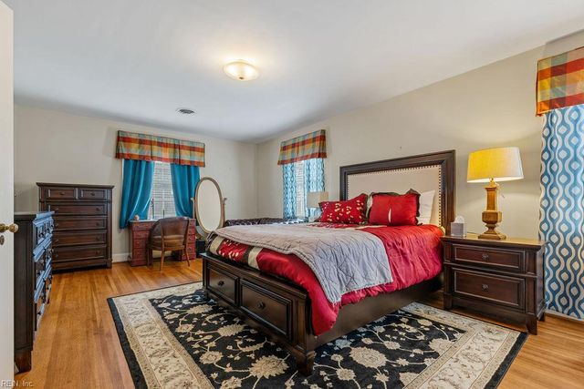 405 Meadow LN, Franklin, VA 23851