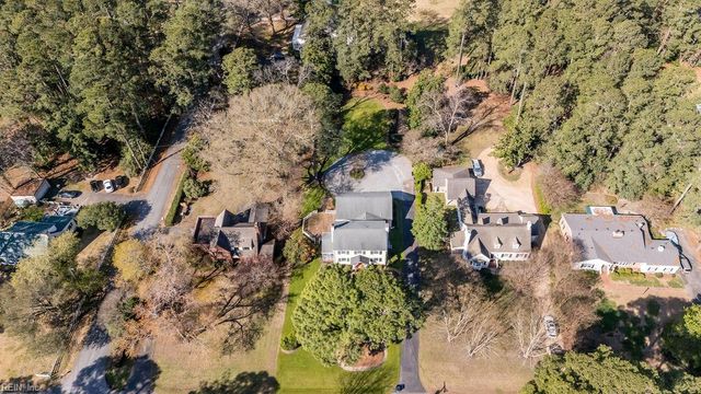 405 Meadow LN, Franklin, VA 23851