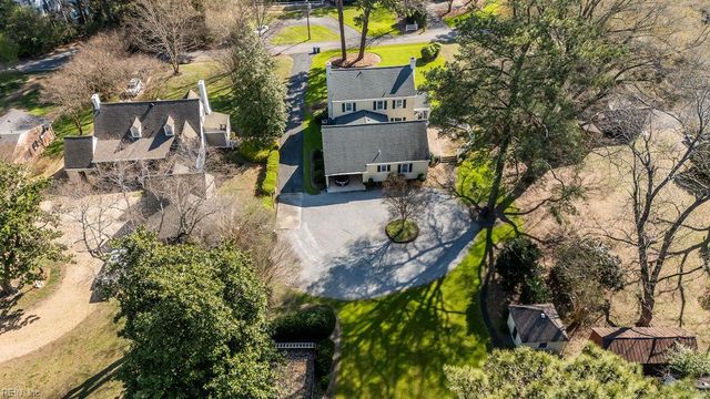 405 Meadow LN, Franklin, VA 23851