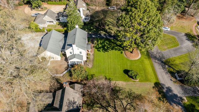 405 Meadow LN, Franklin, VA 23851