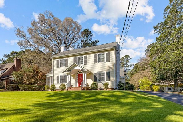 405 Meadow LN, Franklin, VA 23851