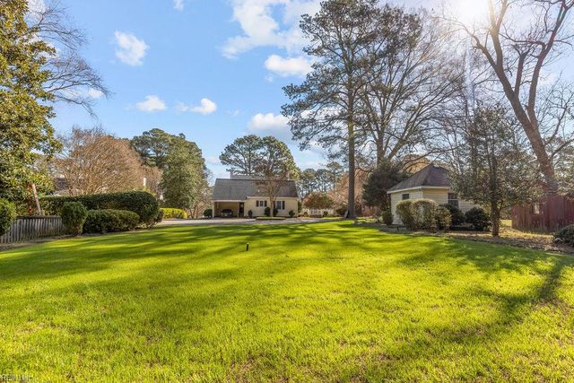 405 Meadow LN, Franklin, VA 23851