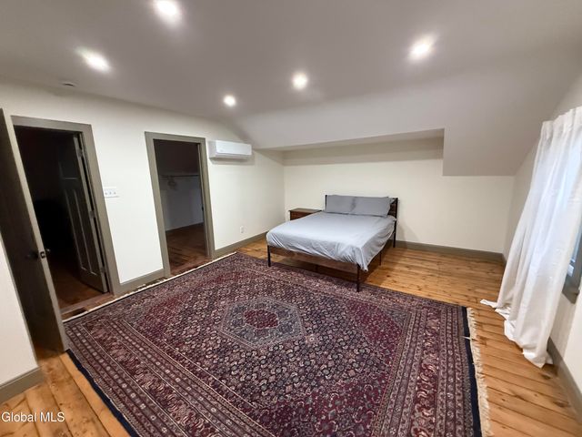 2147 Rowley Road, Malta, NY 12020
