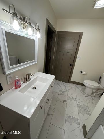 2147 Rowley Road, Malta, NY 12020