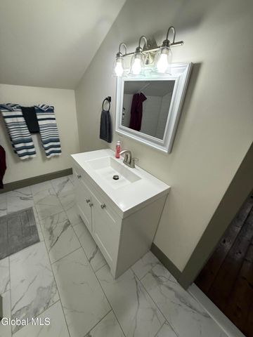 2147 Rowley Road, Malta, NY 12020