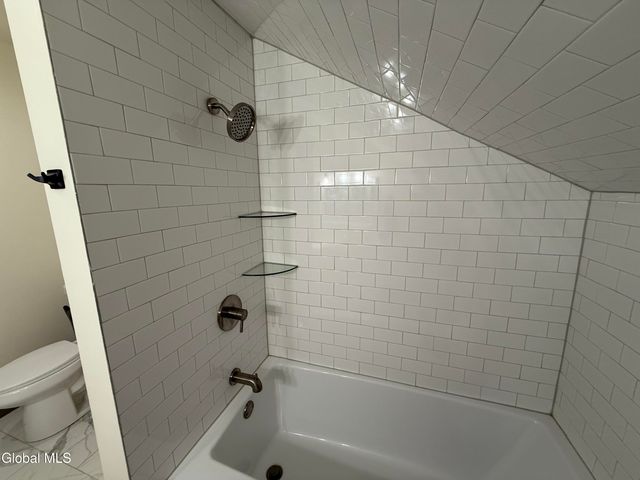 2147 Rowley Road, Malta, NY 12020