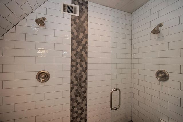 19839 White Dove Drive, Crosby, TX 77532