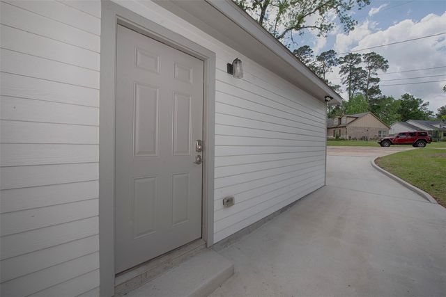 19839 White Dove Drive, Crosby, TX 77532