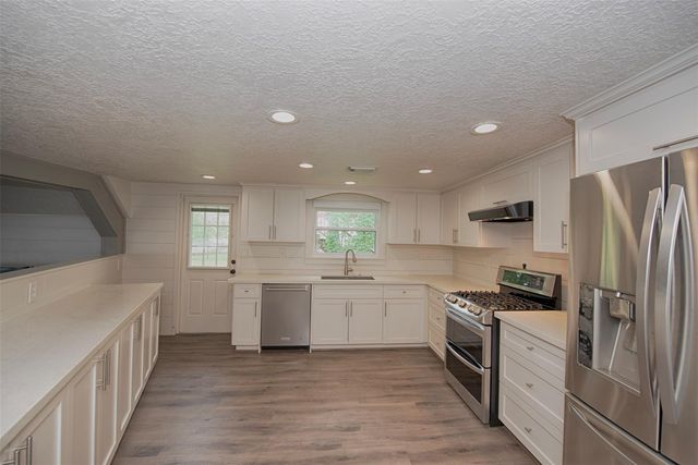 19839 White Dove Drive, Crosby, TX 77532