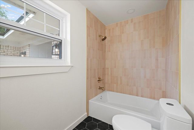 403 Cheyenne Circle, Fort Walton Beach, FL 32547