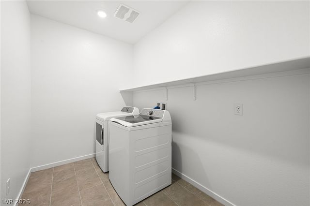 3363 Dancing Waters Street, Las Vegas, NV 89129