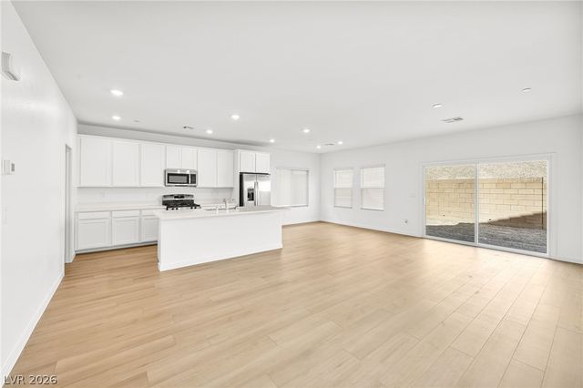 3363 Dancing Waters Street, Las Vegas, NV 89129