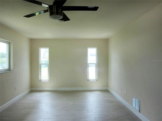 66 OAKLAND HILLS COURT, Rotonda West, FL 33947