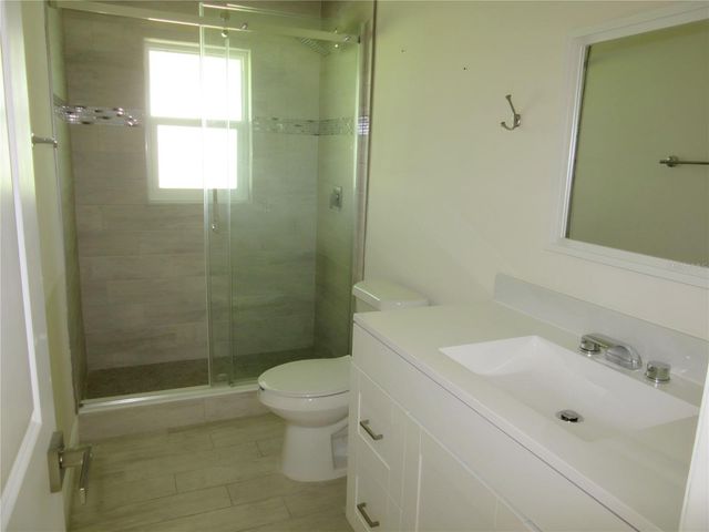 66 OAKLAND HILLS COURT, Rotonda West, FL 33947
