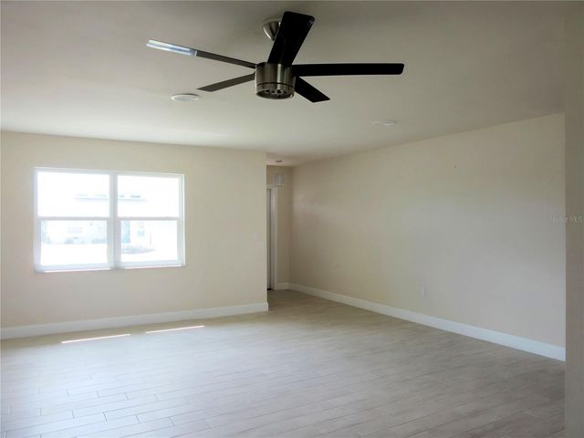 66 OAKLAND HILLS COURT, Rotonda West, FL 33947