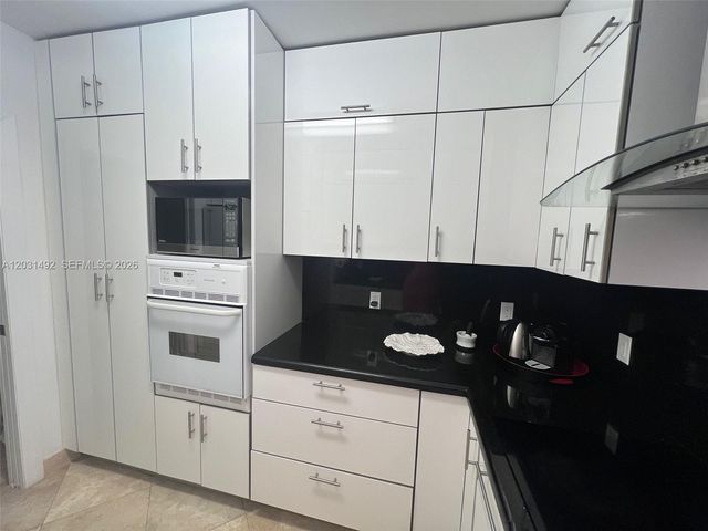 100 Lincoln Rd PH12, Miami Beach, FL 33139
